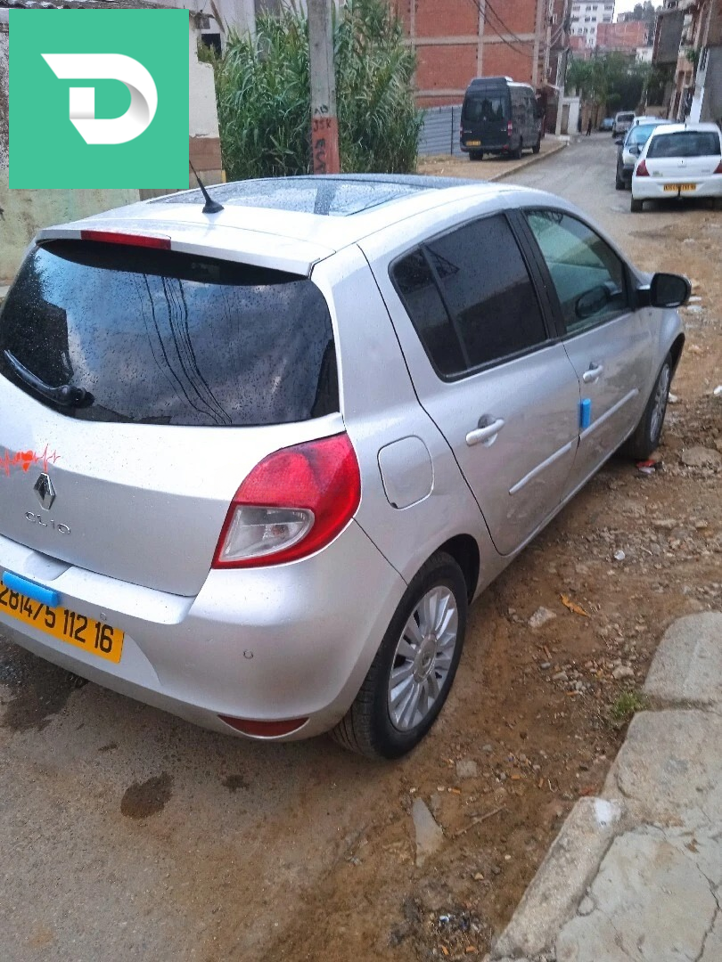 Renault Clio 3 2012 Night and Day 