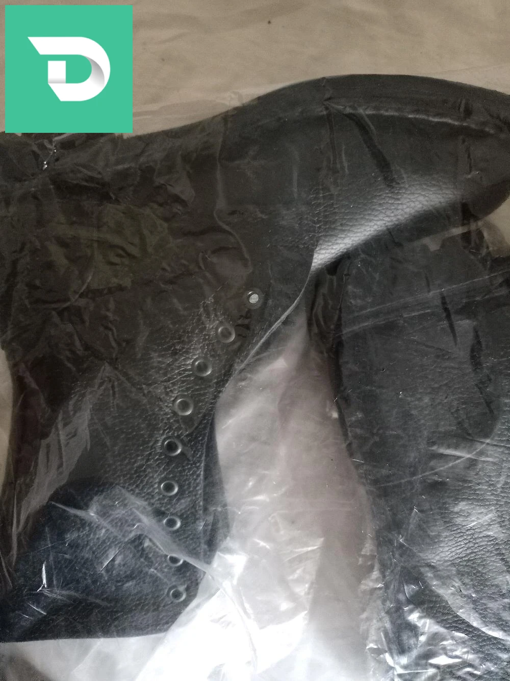 حذاء ميدان+اونسومبل هاتف ريالمي 