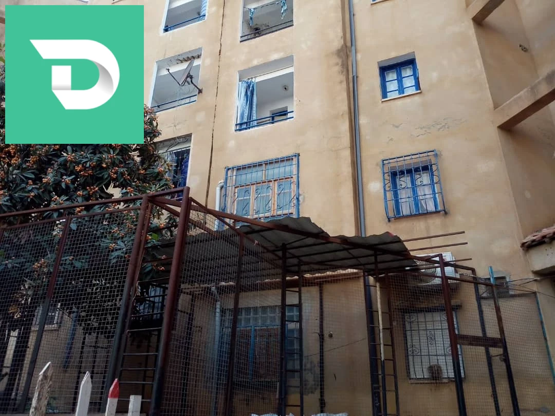 عرض تخفيض خاص متبقي لدينا آخر شقتين للبيع F2 جاهزة مساحتها 50م تسليم فوري بامكانية دفع كاش أو بالتقسيط بعقد ملكية فردي و دفتر عقاري ✅ 