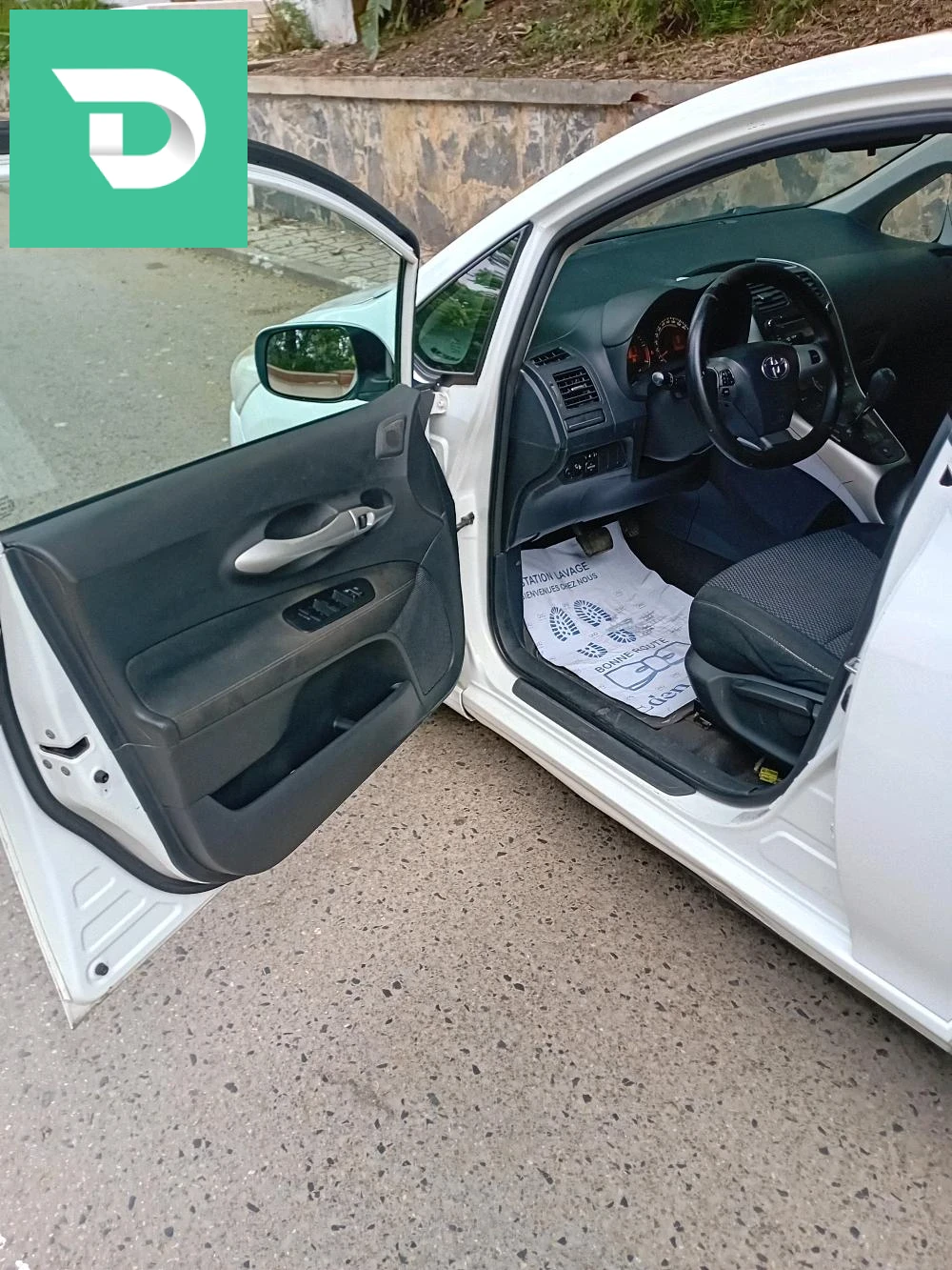 Toyota Auris 2012 16 ALGER 