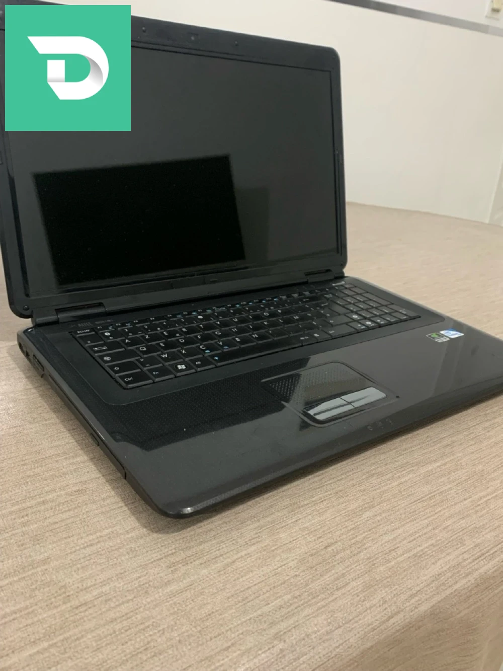 لابتوب asus بحاله جيده ram 4gb 