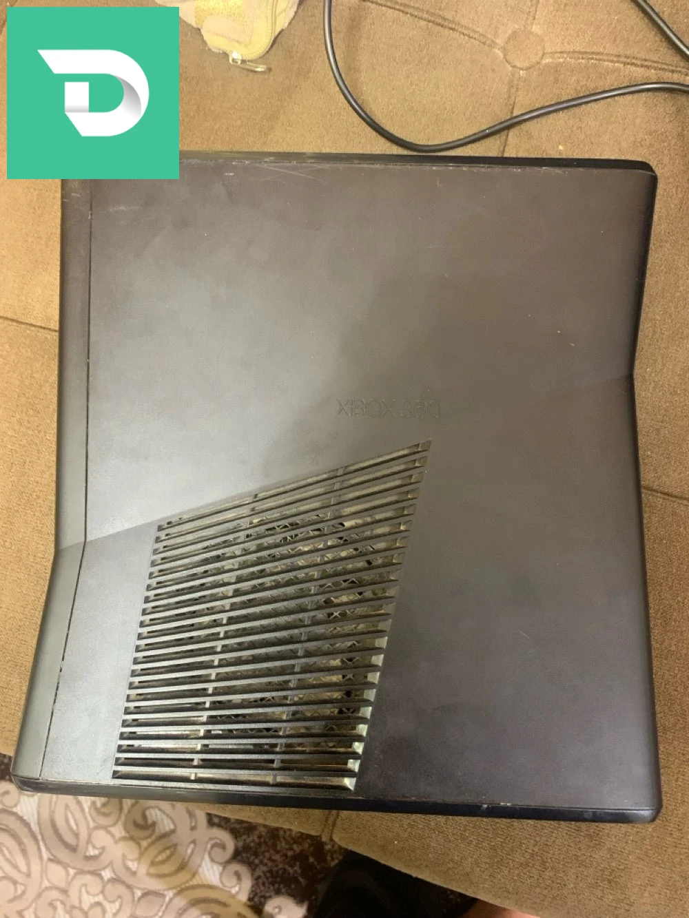xbox360 slim نظيف في حالة جيدة 