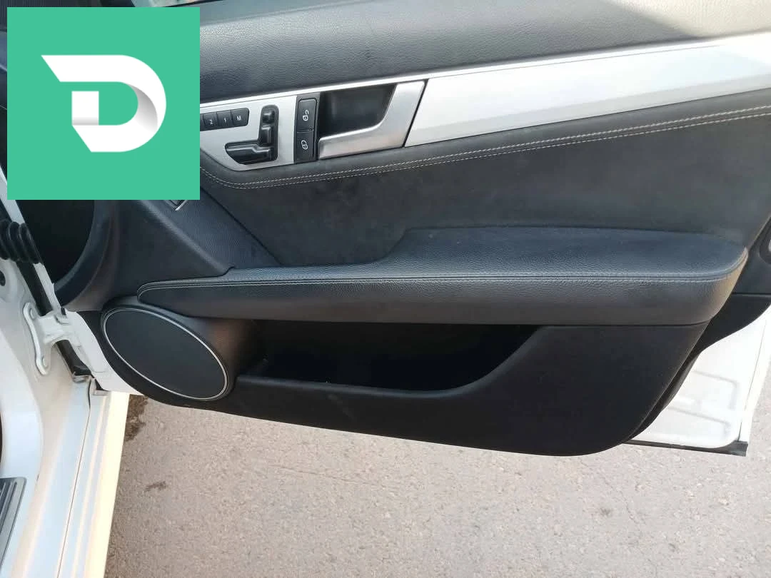 Mercedes C 2014 27 MOSTAGANEM 