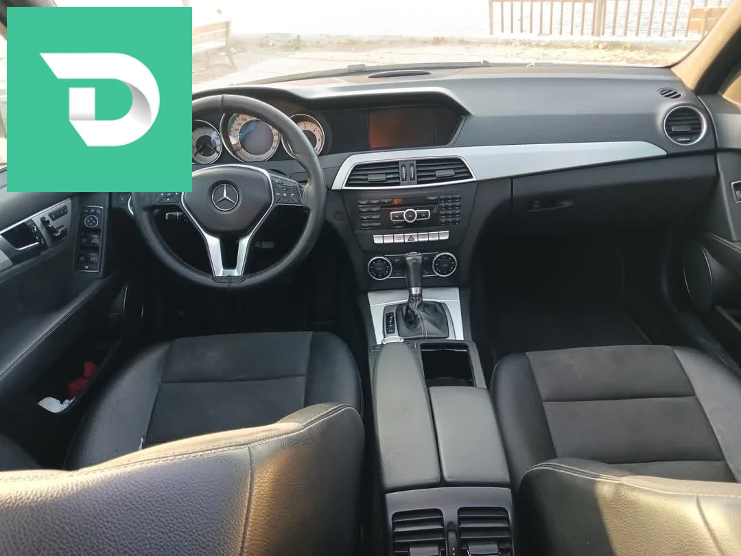 Mercedes C 2014 27 MOSTAGANEM 