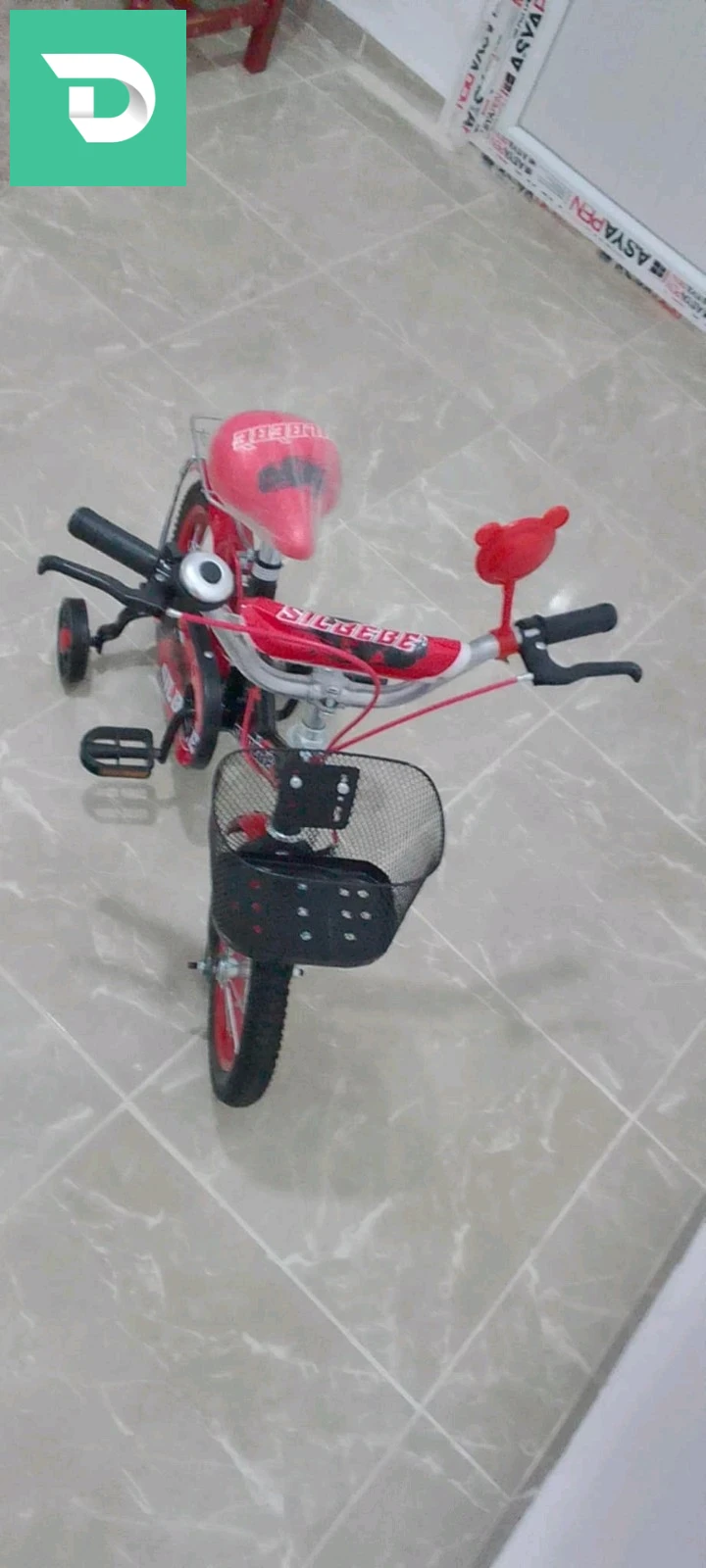 Velo BMX 12 pouce Marque SILBEBE couleur rouge et noir 
