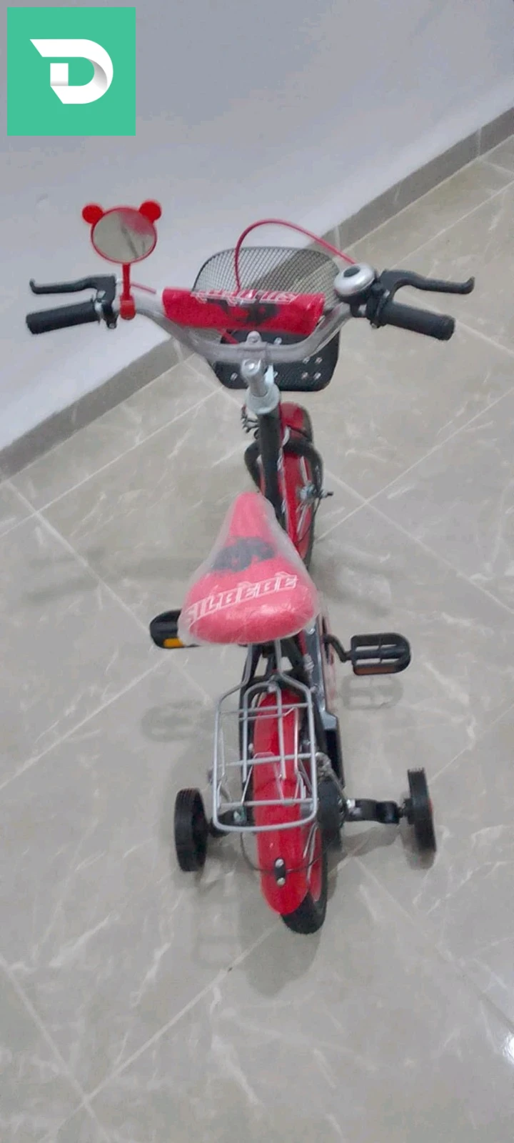 Velo BMX 12 pouce Marque SILBEBE couleur rouge et noir 