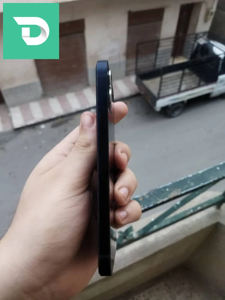 iPhone 12 