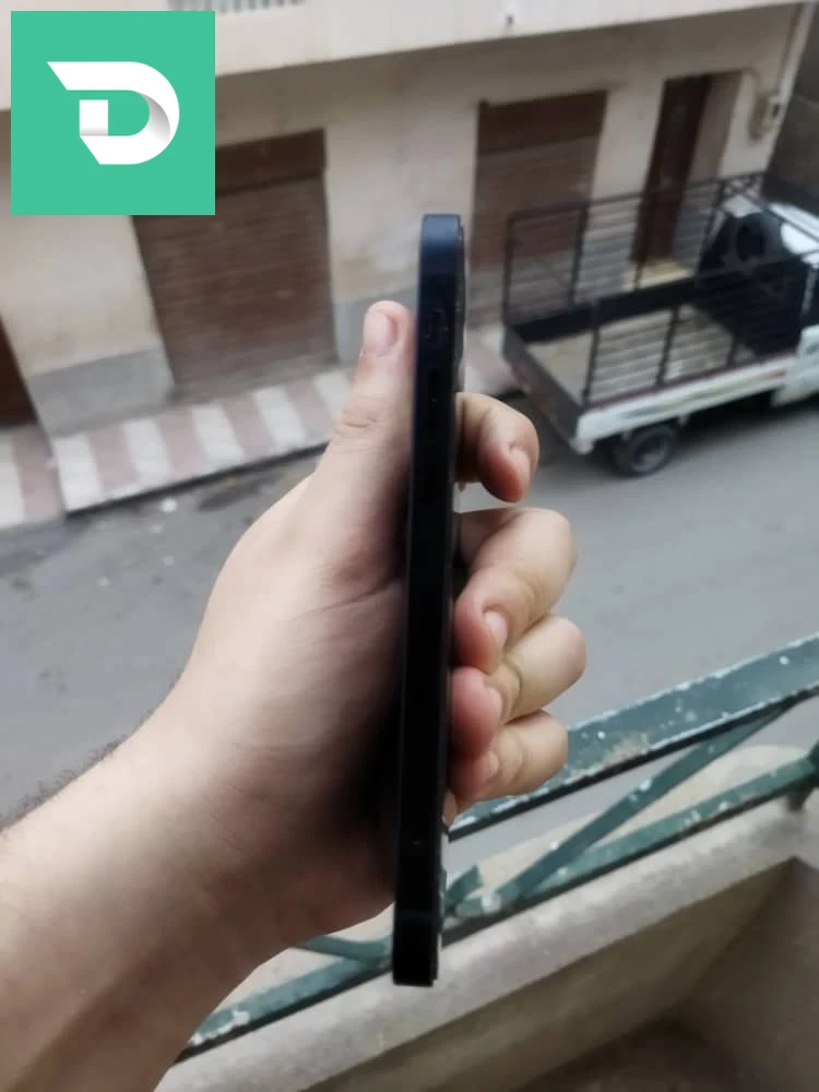 iPhone 12 