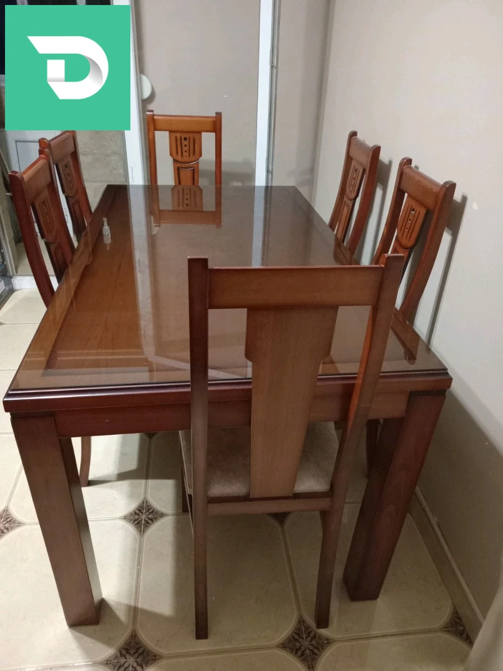 طابلة مع 6كراسى 