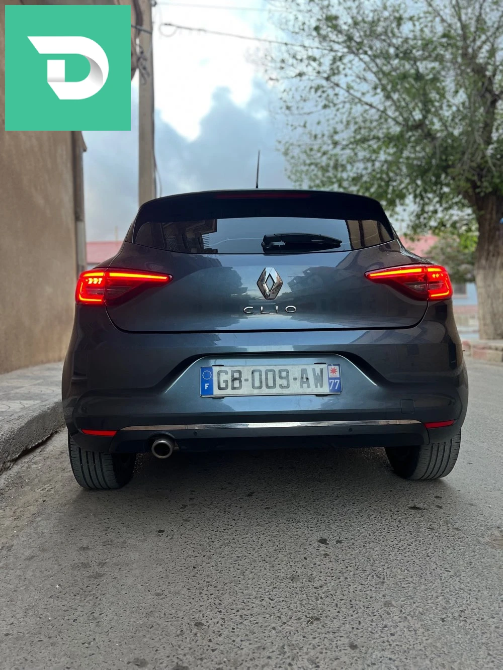 Renault SYMBOL 2019 15 TIZI OUZOU 