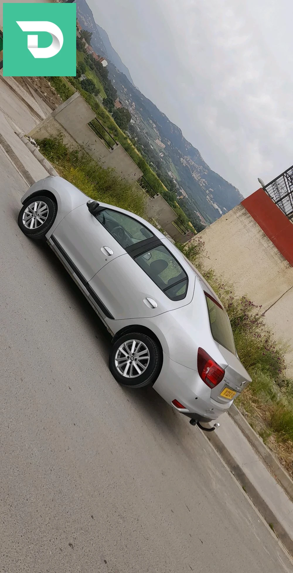 Renault SYMBOL 2019 15 TIZI OUZOU 