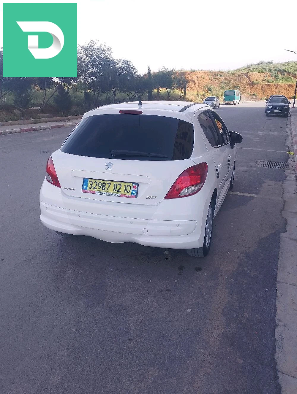 Peugeot 207 2012 10 BOUIRA 