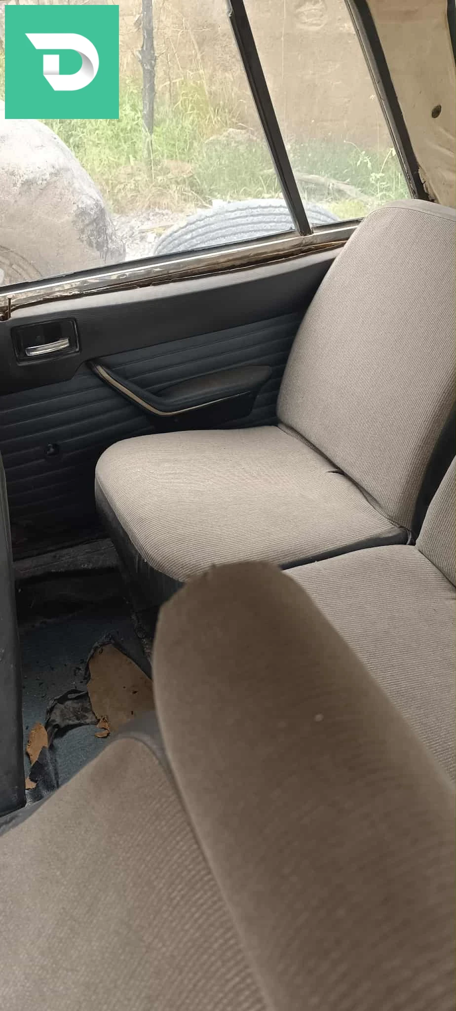 Peugeot 504 1983 6 BEJAIA 