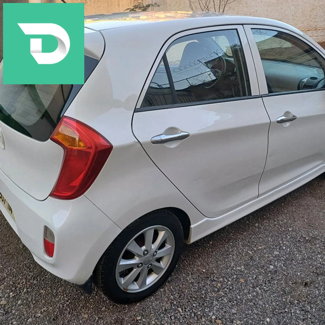 Kia Picanto 2014 2 CHLEF 