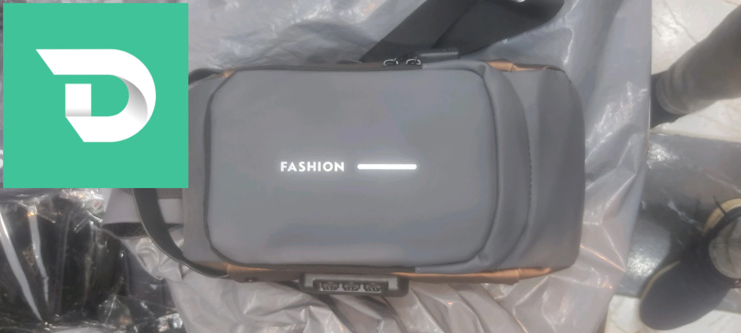 حقيبة يد و كتف رجالية علامة fashion للرجال 