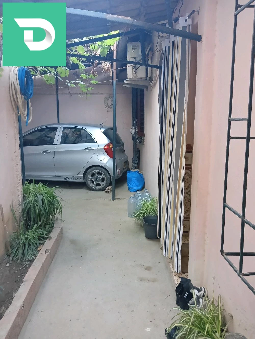 منزل أرضي للبيع في حالة جيدة جدا 