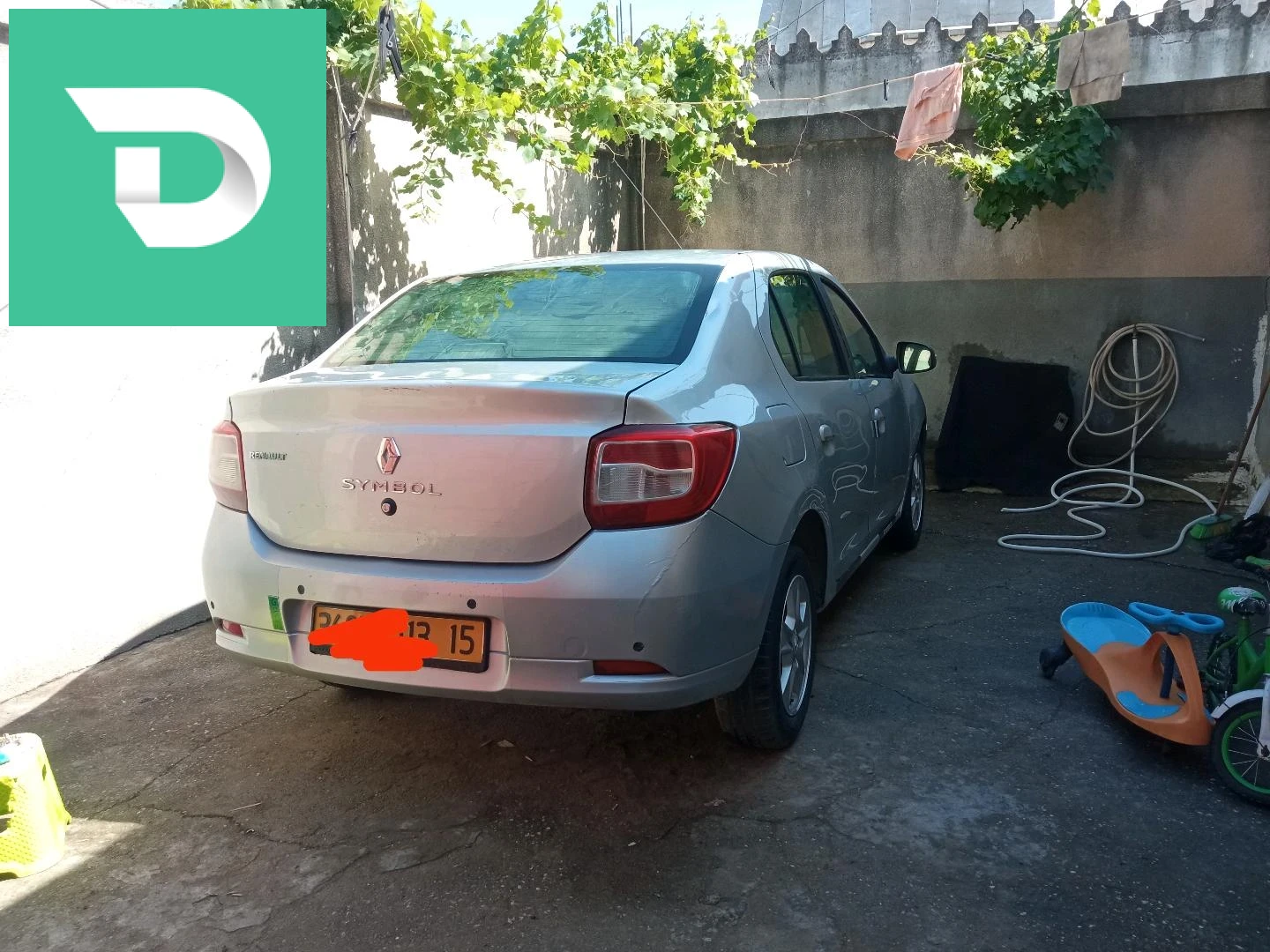 Renault SYMBOL 2013 15 TIZI OUZOU 