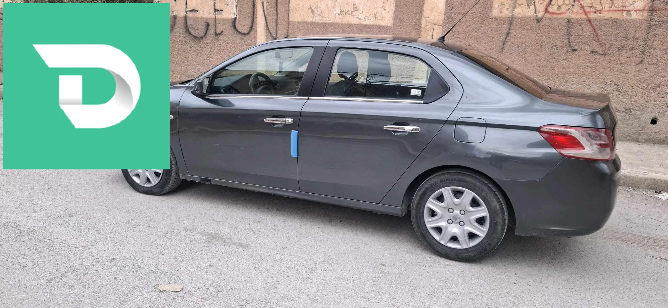 Peugeot 301 2013 5 BATNA 