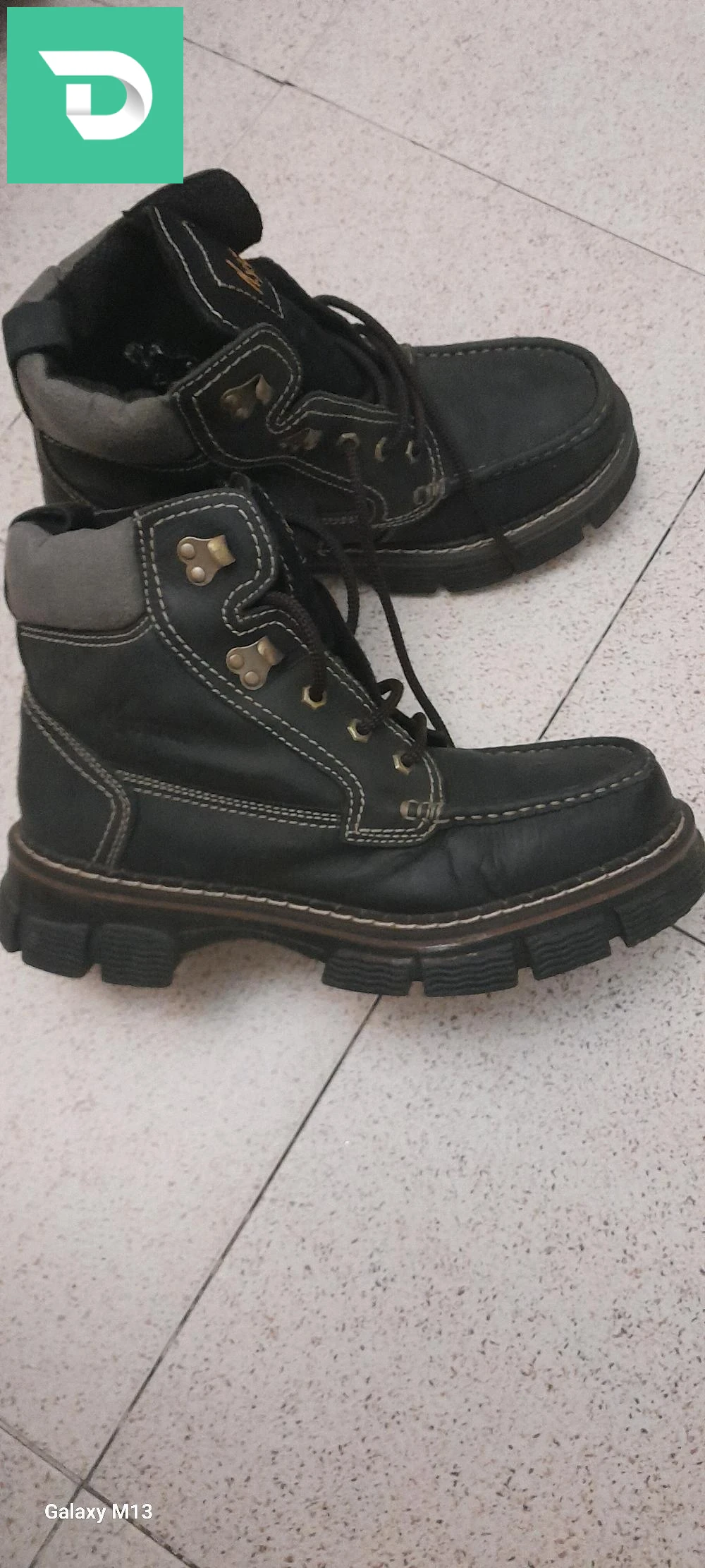 Godasses homme original pointure 43 
