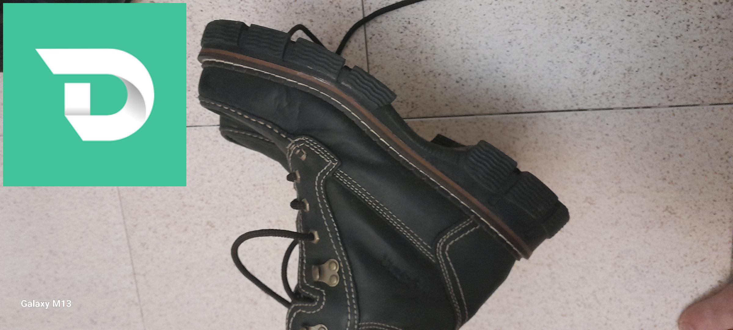 Godasses homme original pointure 43 