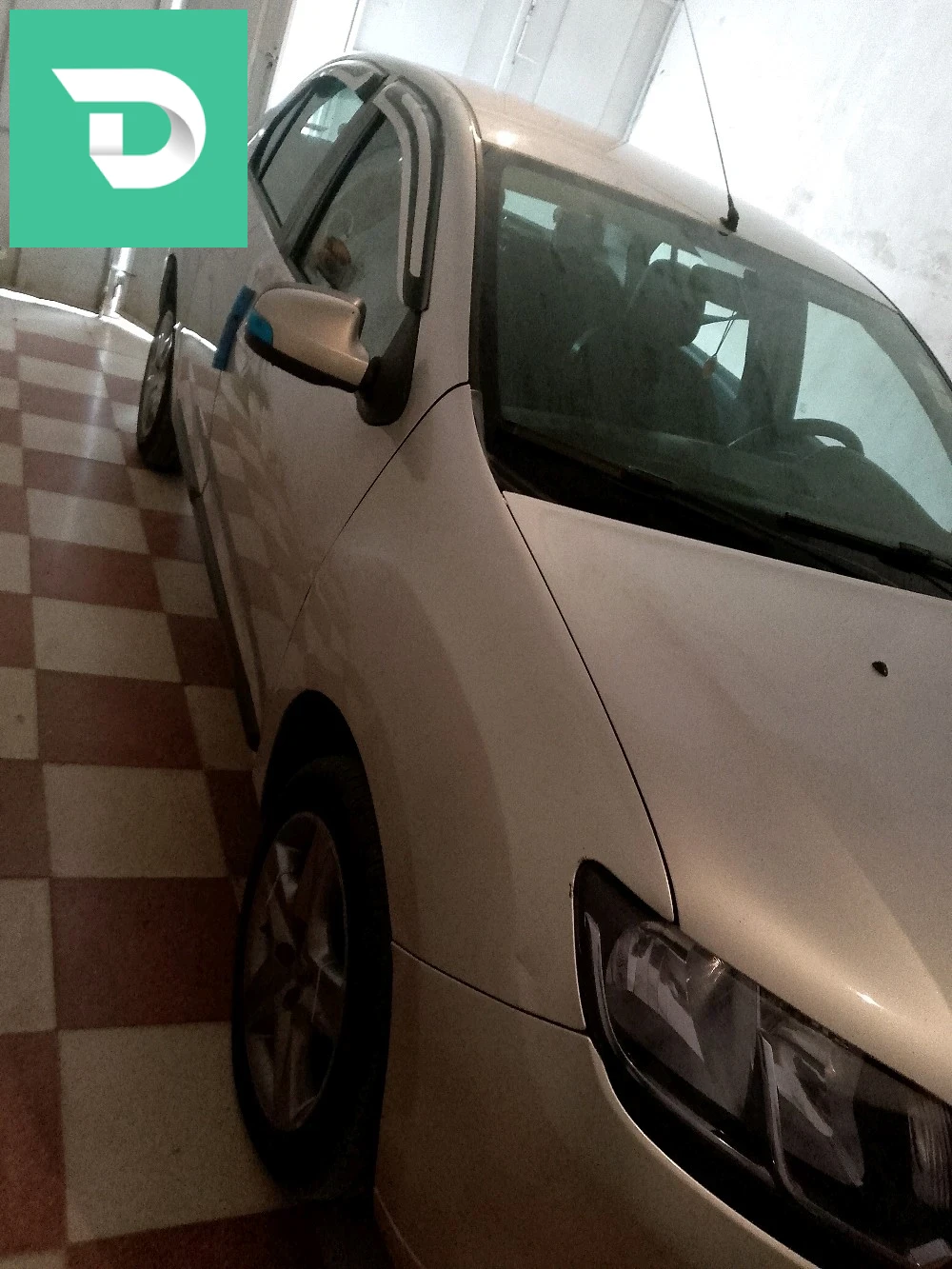 Renault SYMBOL 2016 10 BOUIRA 
