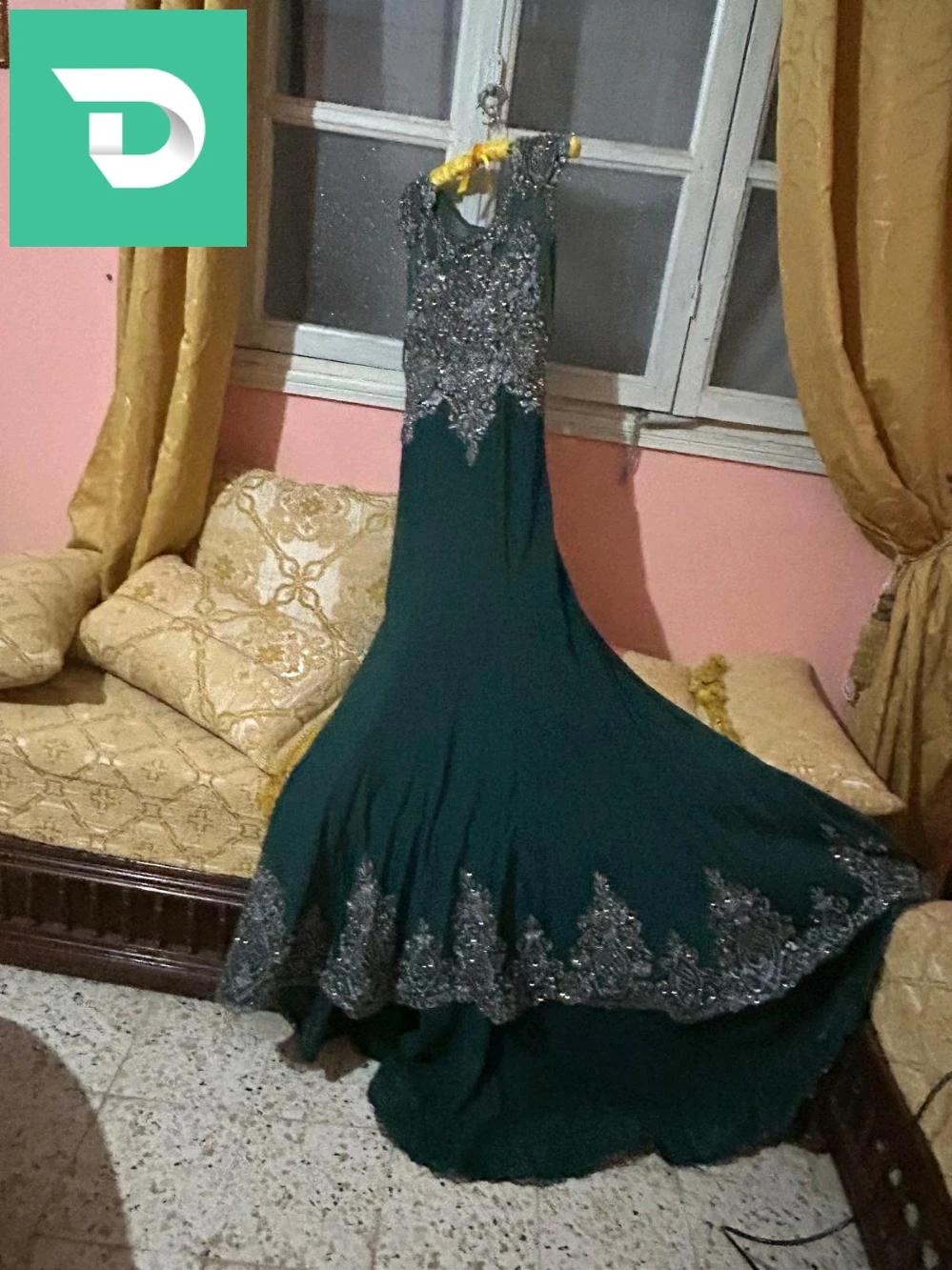 بيع فساتين سهرة 