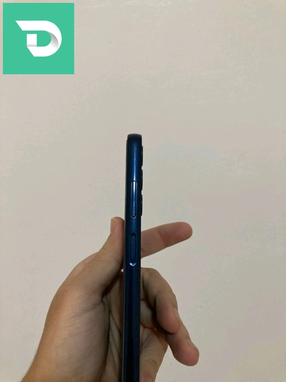 Samsung galaxy m14 4/64 très bon état 