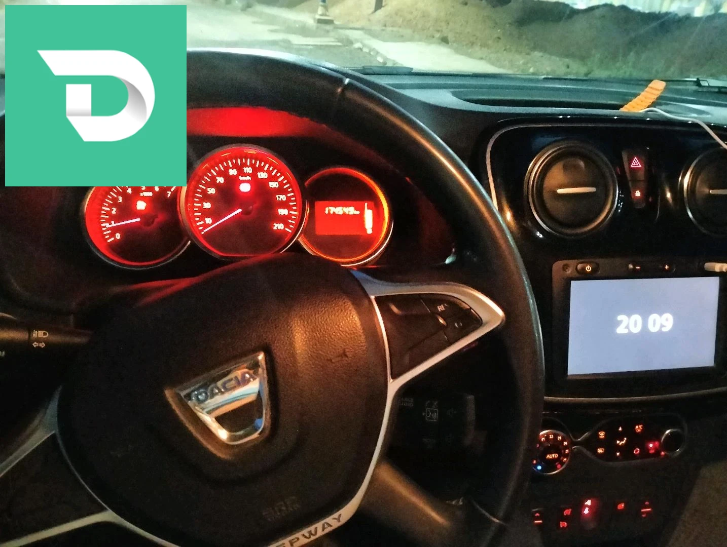 Dacia Sandero 2018 7 BISKRA 