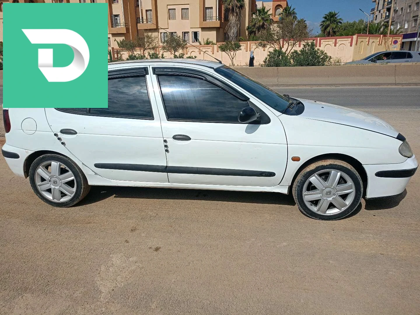 Renault Megane 2002 13 TLEMCEN 