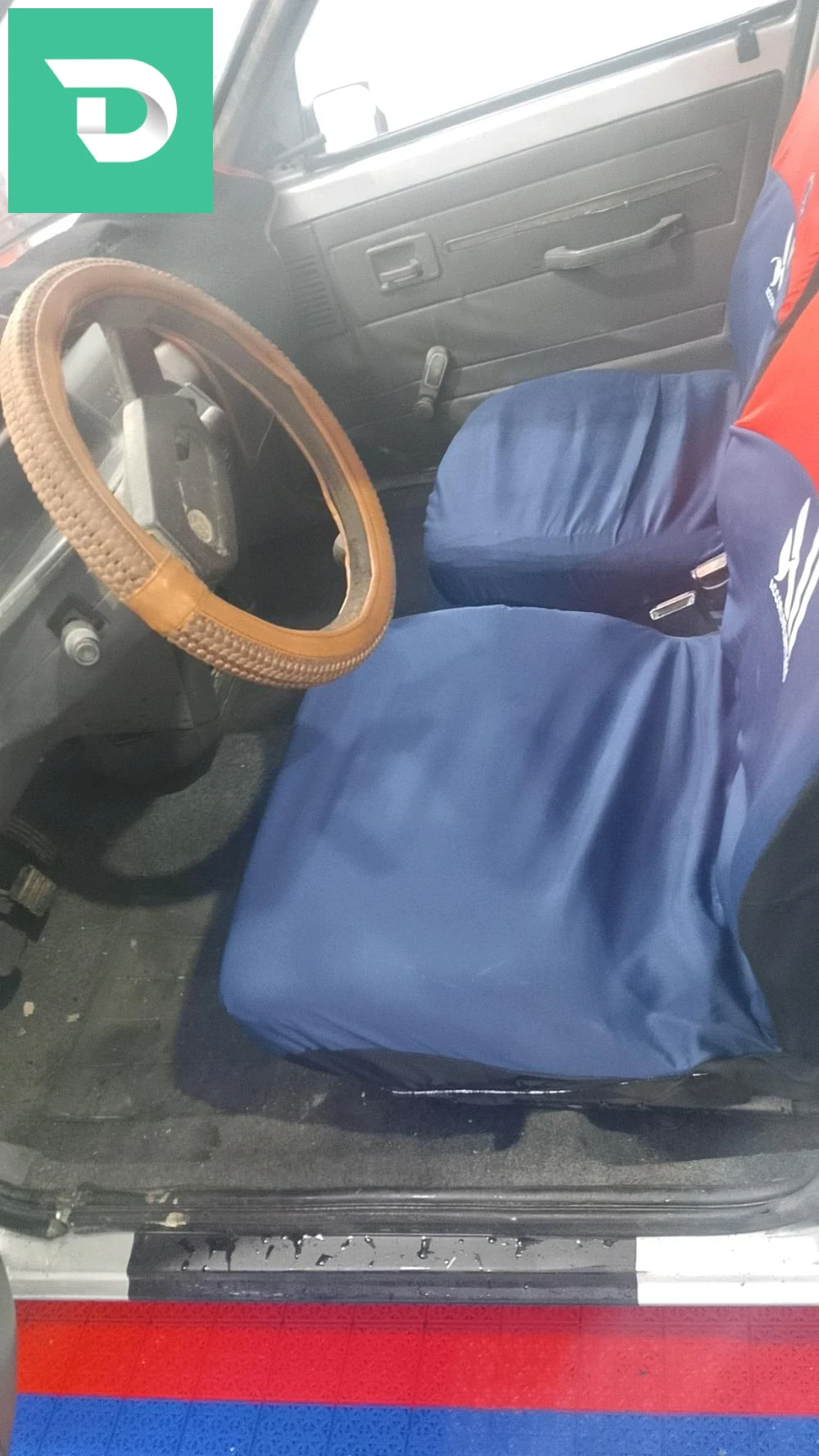 Peugeot 205 1987 26 MEDEA 