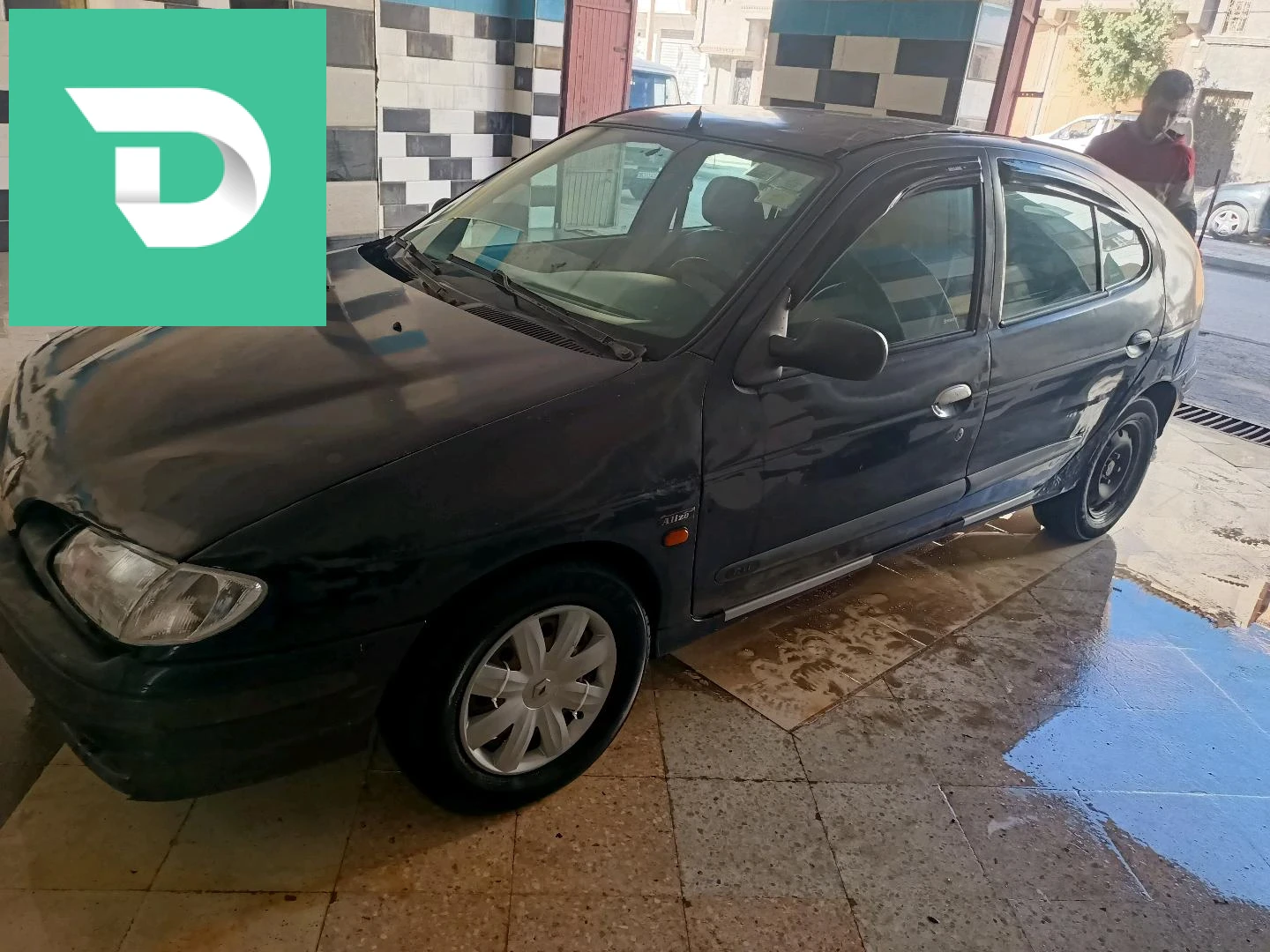 Renault Megane 28 M'SILA 