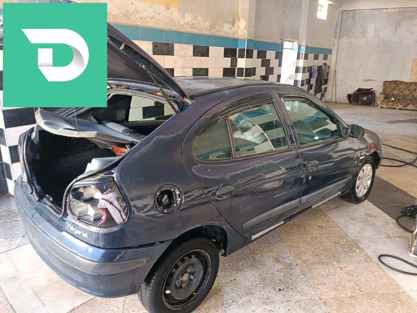 Renault Megane 28 M'SILA 