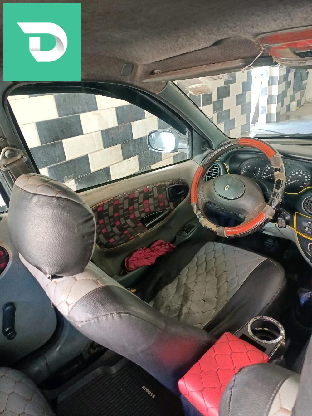 Renault Megane 28 M'SILA 