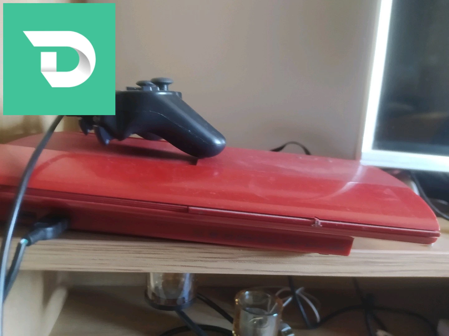ps3 slim rouge +2manit 