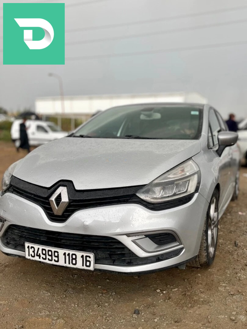 Renault Megane 28 M'SILA 