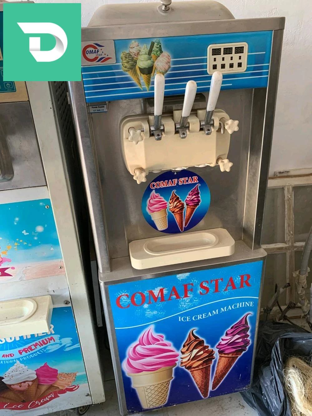 2 ماشينات تاع لاكريم 