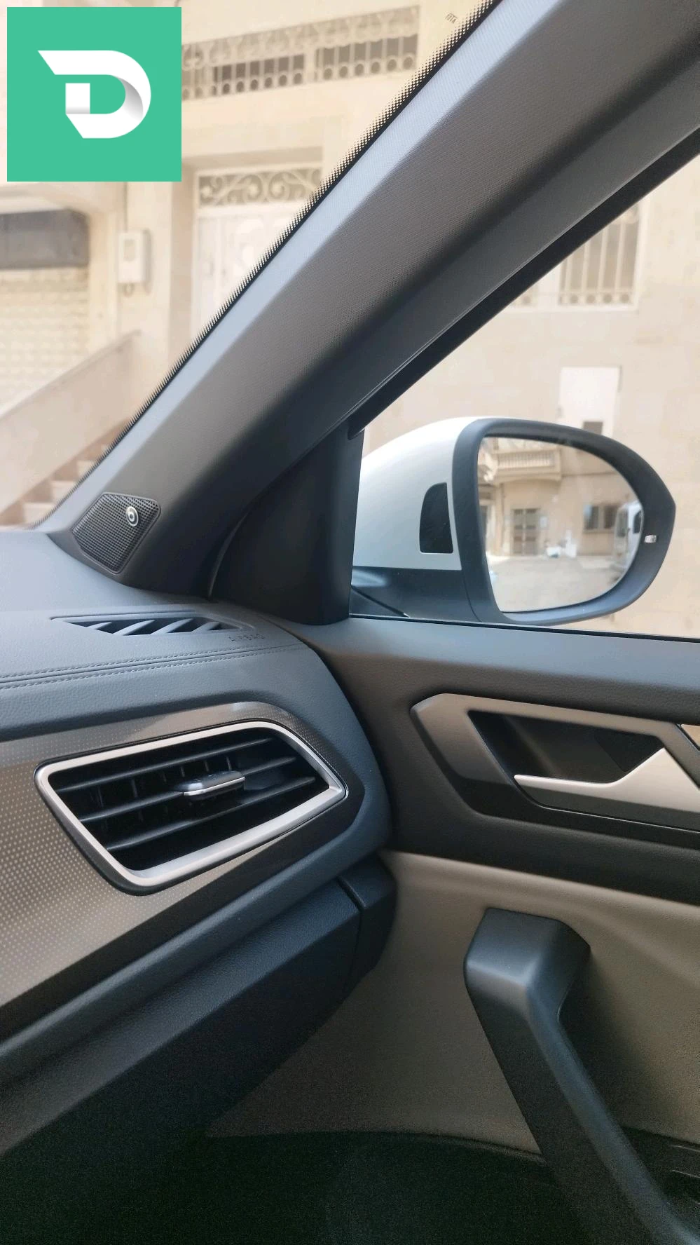 Volkswagen T_ROC 2025 5 BATNA 