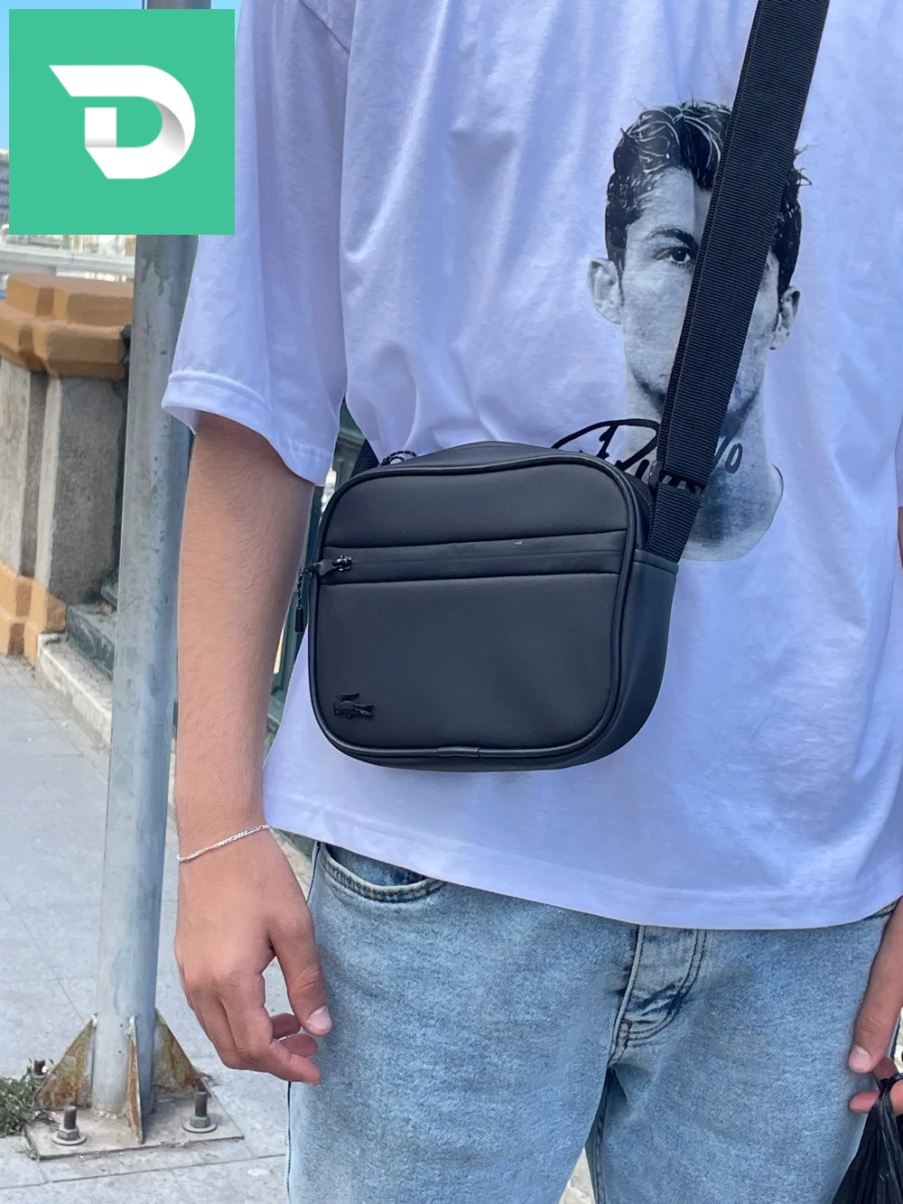sacoche lacoste 