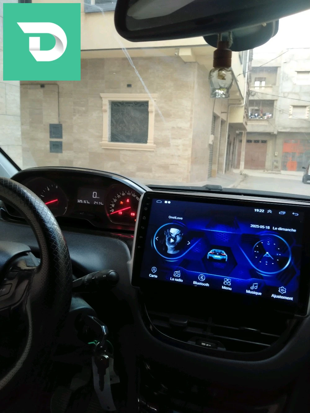Peugeot 208 2015 31 ORAN 