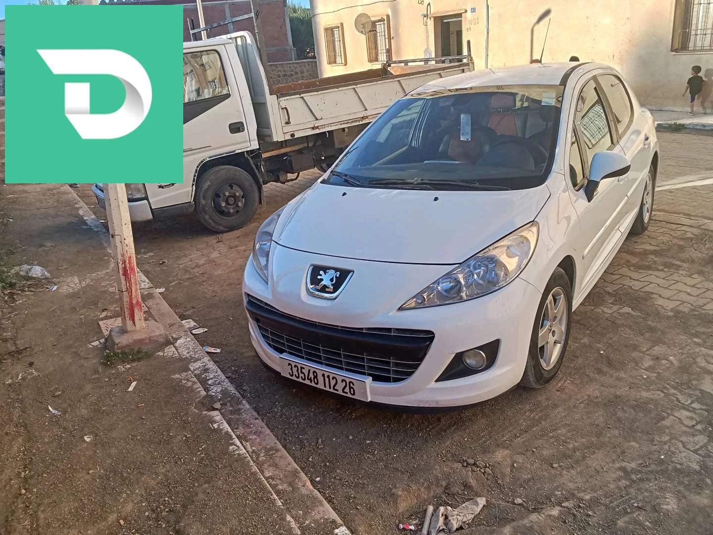 Peugeot 207 2012 26 MEDEA 