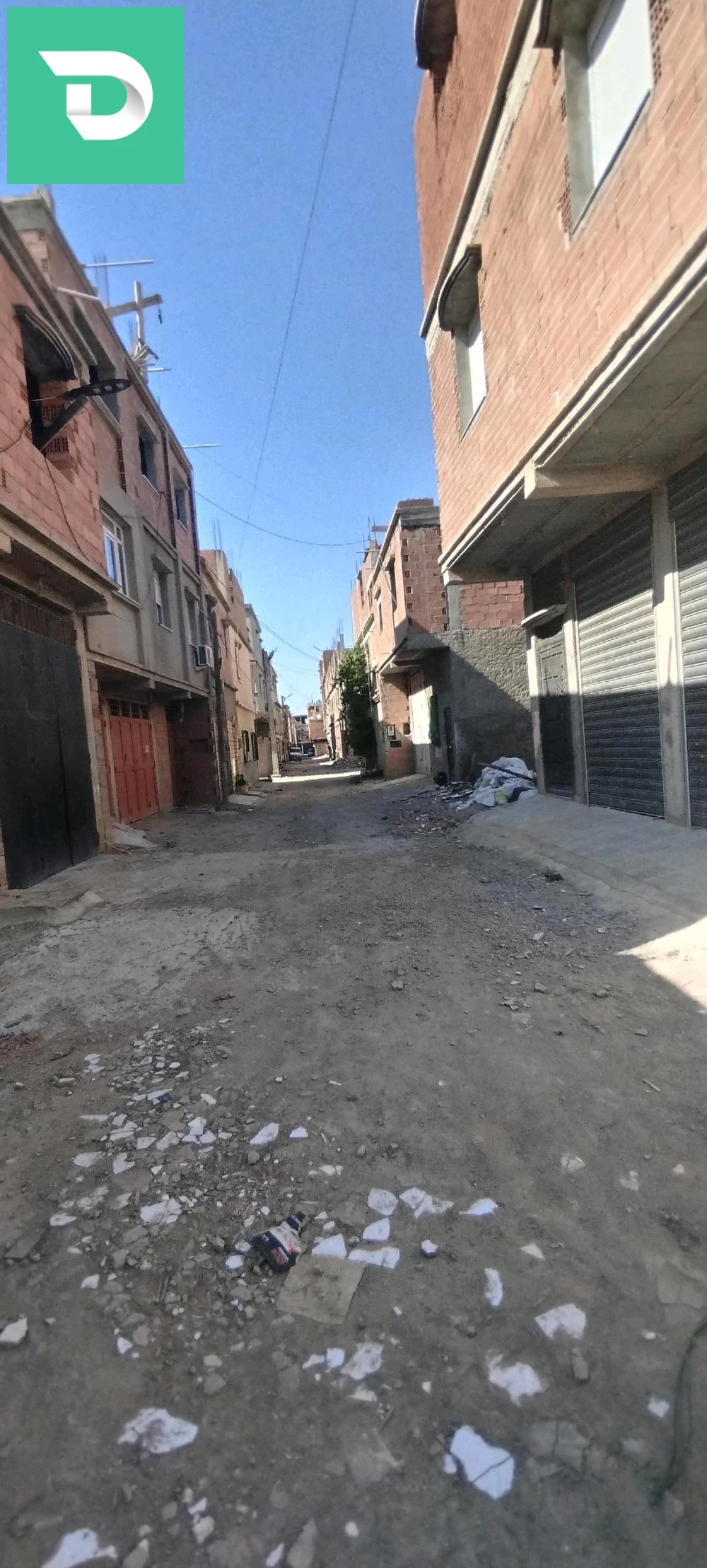 دار للبيع 