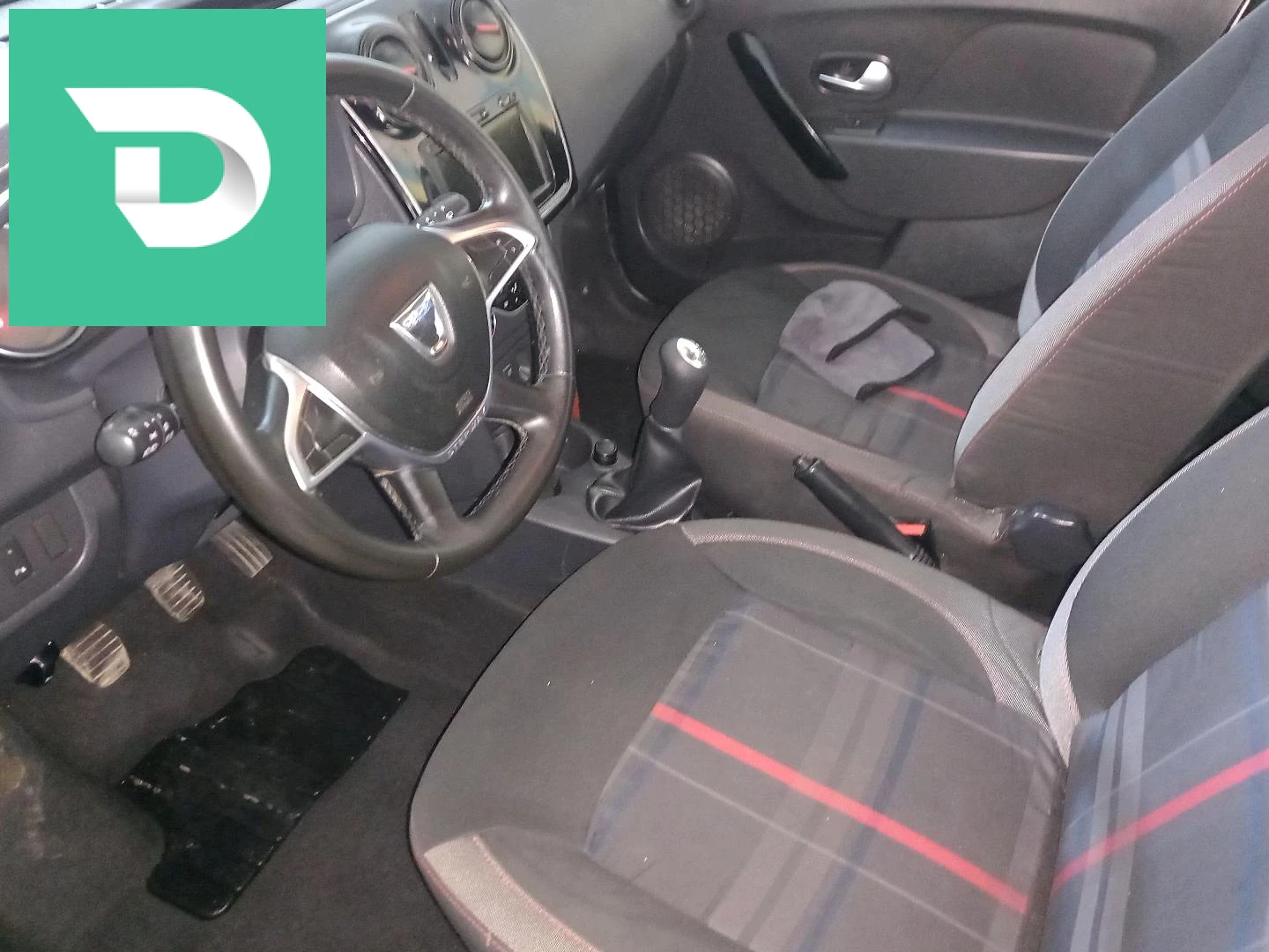 Dacia Sandero 2019 15 TIZI OUZOU 