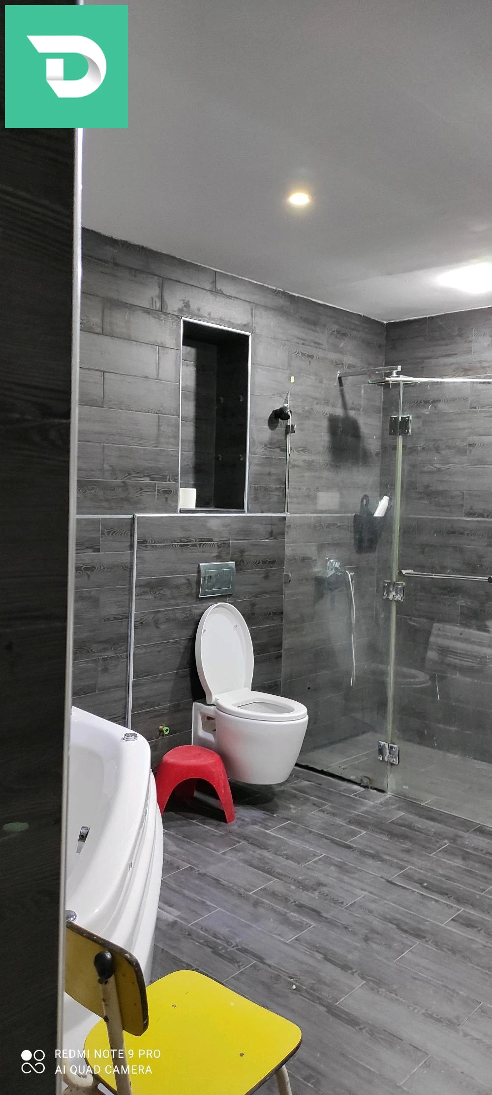 bouzareah la fontone vend F5 sup 120m ou 2 étage 