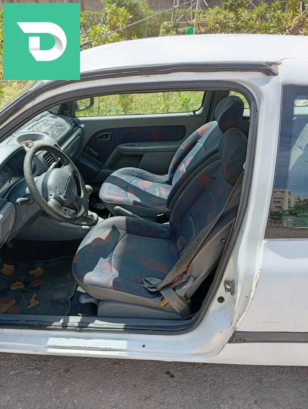 Renault Clio 1 2000 16 ALGER 