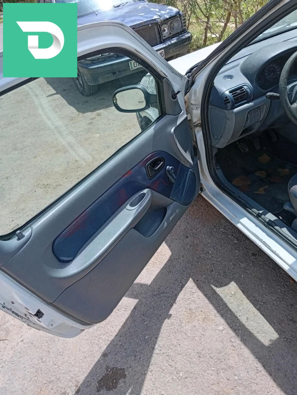 Renault Clio 1 2000 16 ALGER 