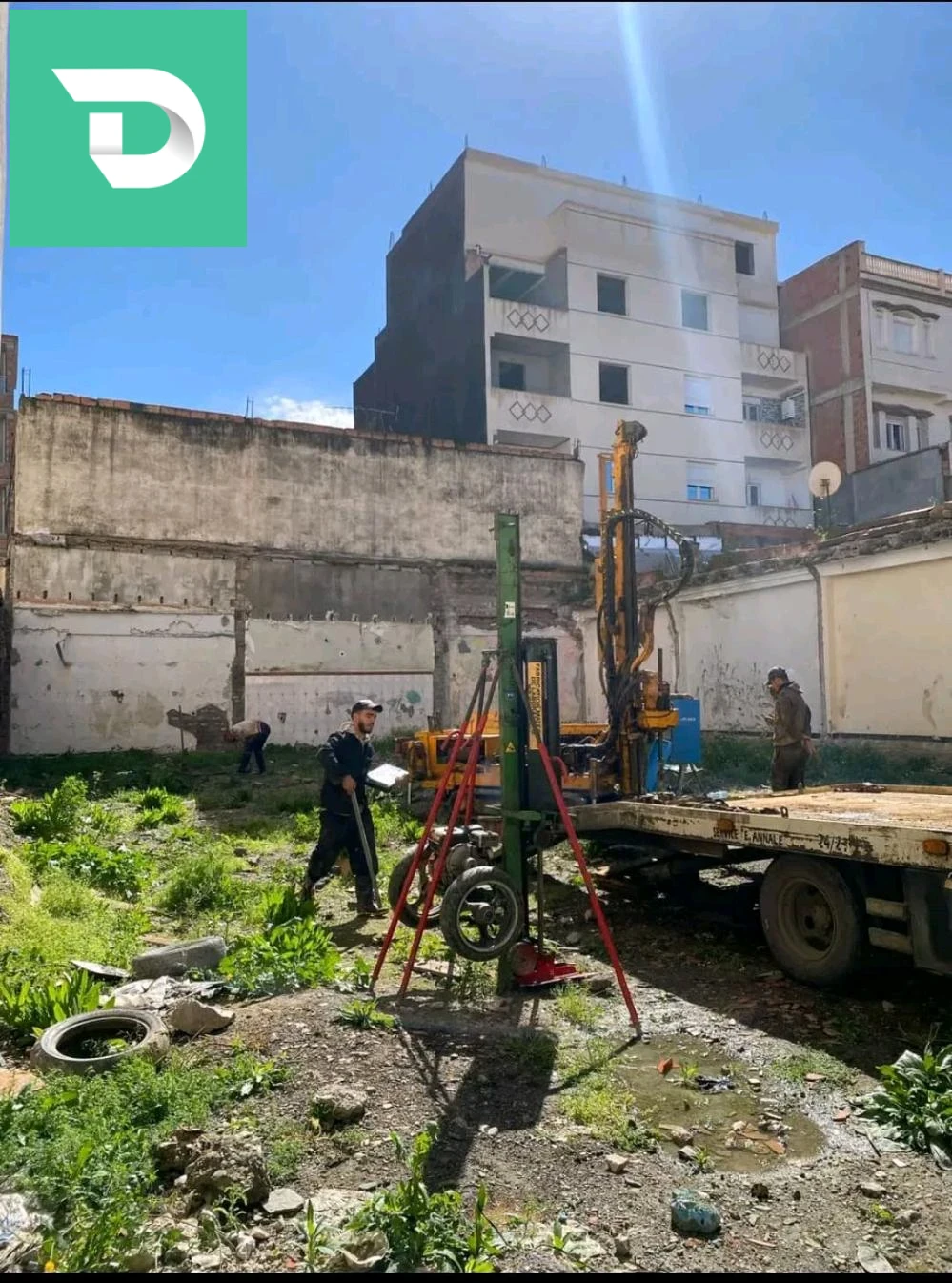 a vendre terrain 40 x 32 mètre (1200 M2 ) située a Boughrom béni ouerthilen.. terrain de construction ou agricole.. électricité gaz..0552528436 