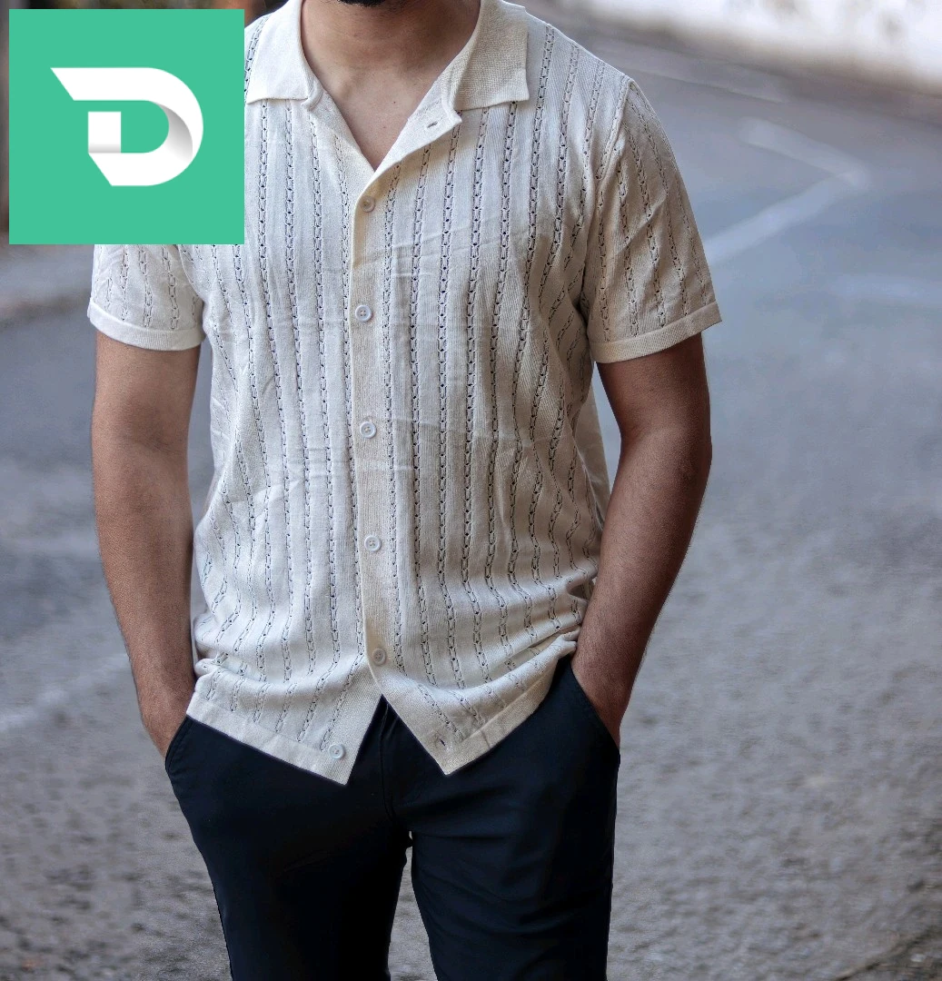 Chemise tendance – Été 2025." (قميص عصري – صيف 2025) 