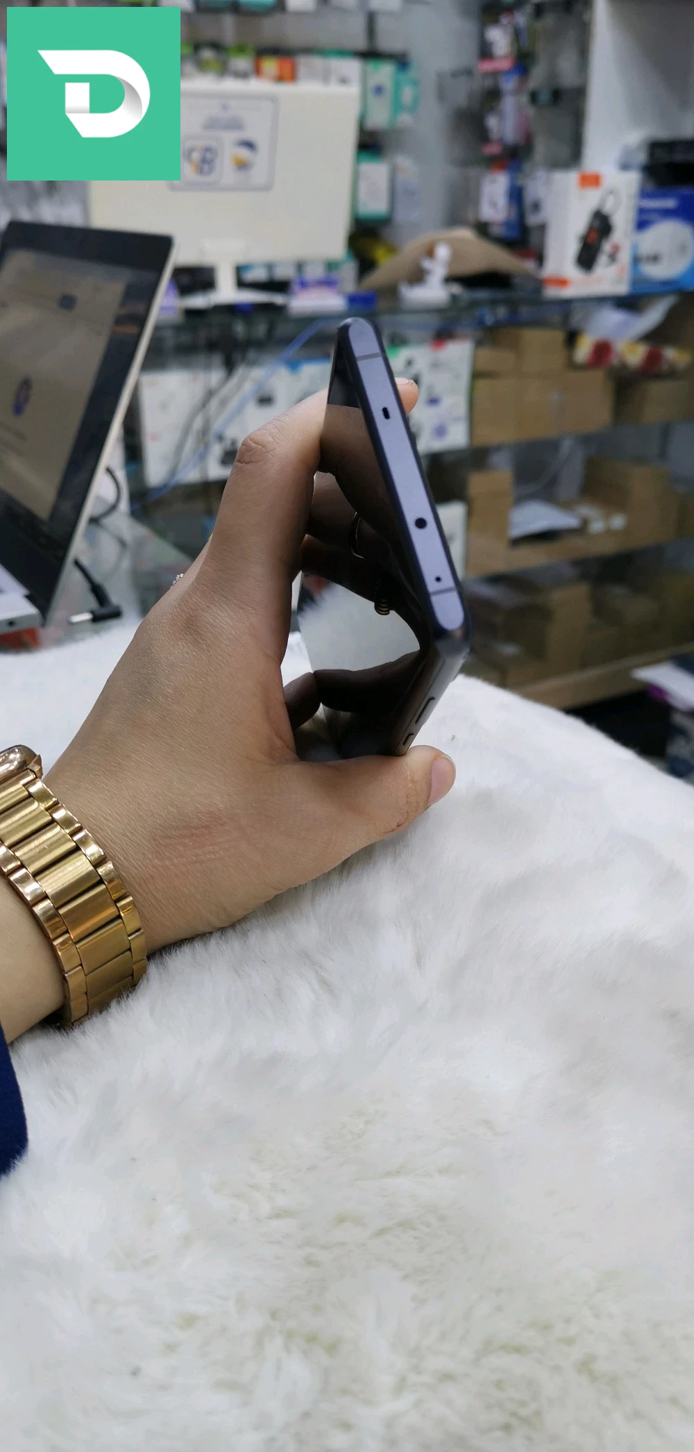 ONEPLUS 12R 