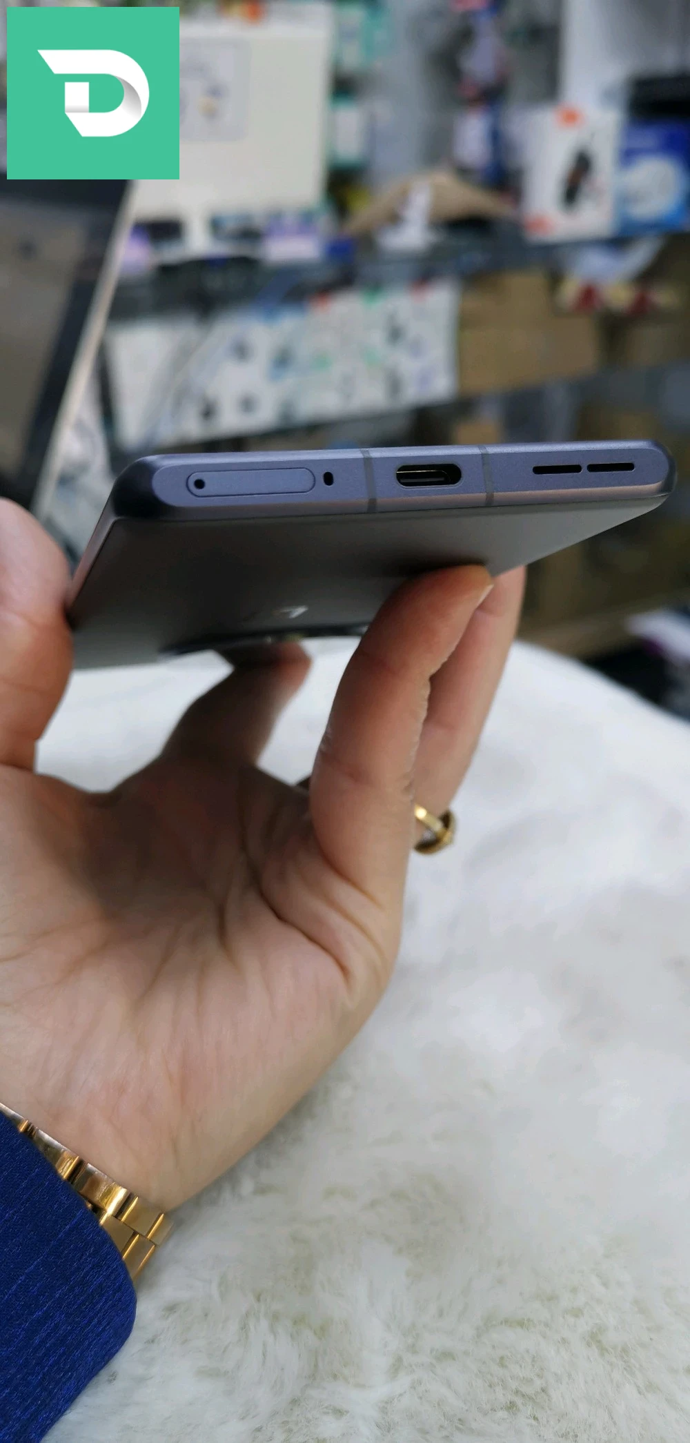 ONEPLUS 12R 