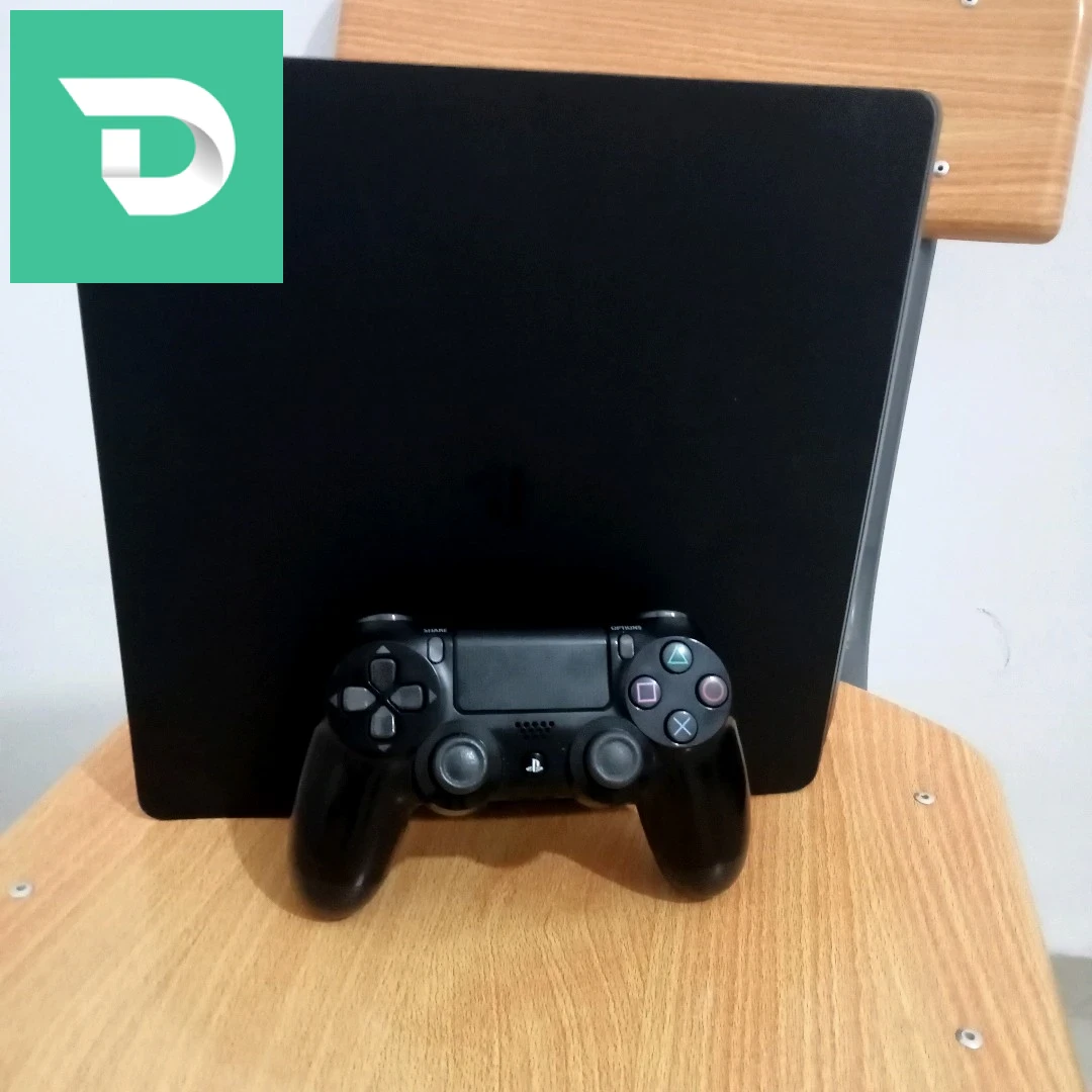 PS4 slim flachè 1tb 11.00 